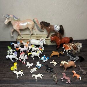 Colorful Unicorn and Horse Toy Set
